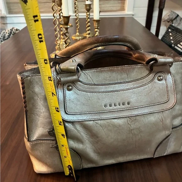 Celine Gold Tote Bag with Structured Distressed leather - Picture 15 of 15